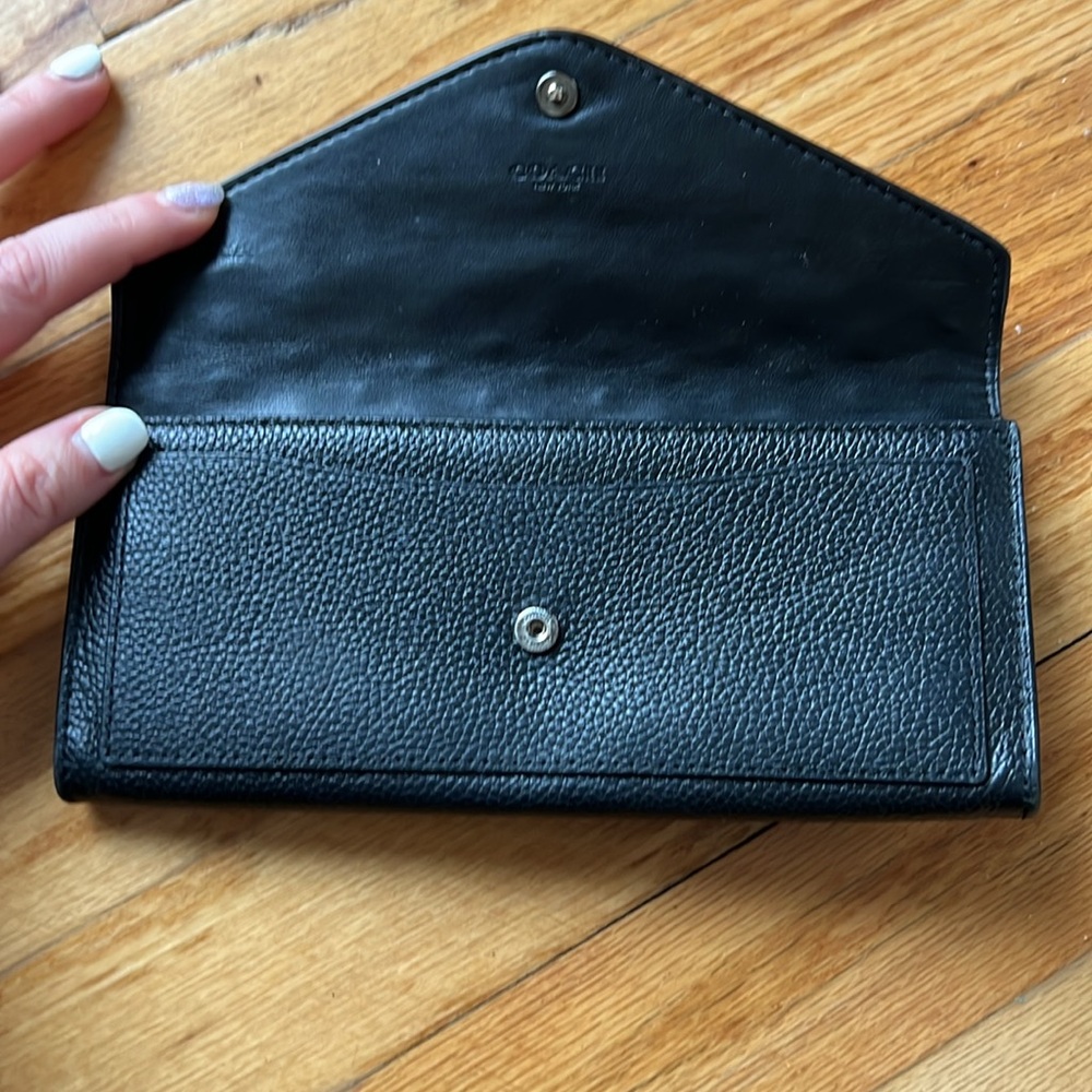 Coach Wallet - Picture 4 of 4
